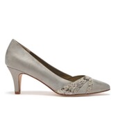 Fotografía: Perfect Bridal Zapatos de salón Nellie Silver con detalles de piel de serpiente