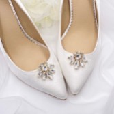 Fotografia: Presilhas para sapatos com cristais dourados