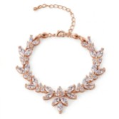 Fotografia: Pulseira Adelaide em ouro rosa com cristais de inspiração vintage