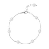 Fotografía: Pulsera de cadena con perlas delicadas de Evie Silver