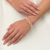 Fotografía: Pulsera nupcial Tuliana con perlas de agua dulce (plata)