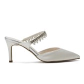 Fotografia: Rainbow Club Amyla Mules da sposa impreziosite in raso color avorio