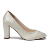 Fotograf: Rainbow Club Frances Färbbare Elfenbein Satin Blockabsatz Schuhe