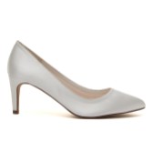 Fotograf: Rainbow Club Stella Färbbare Elfenbein Satin und Silber Glitter Mid Heel Courts