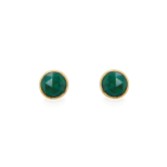 Fotografía: Sarah Alexander Pendientes de botón con solitario de cianita verde nublada de Muse