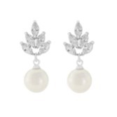Photograph: Vienna Vintage Pearl Drop Wedding Earrings