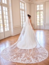 Fotografia: Bianco Avorio Velo a un piano con fiori 3D Lunghezza reale S550