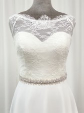 Photograph: Ceinture nuptiale en cristal et plumes d'inspiration vintage Wentworth