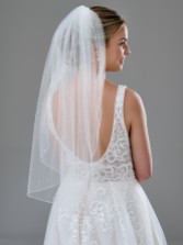 Photograph: Lovington Short Ivory Single Tier Scattered Diamante Veil with Corded Edge