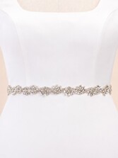 Fotografia: Perfect Bridal Elegante cintura da sposa vintage in cristallo