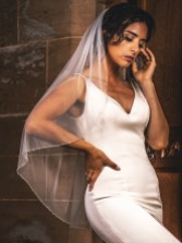 Zdjęcie: Perfect Bridal Jednoprzewiewny welon ślubny w kolorze kości słoniowej z koronkową lamówką