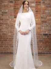 Fotografía: Perfect Bridal Velo de capilla de encaje con cordones estrechos, de una sola capa, color marfil
