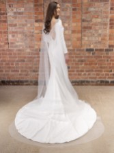 Zdjęcie: Perfect Bridal Welon z kapturem i tyłem w kształcie kołnierza, w kolorze kości słoniowej z kryształkami