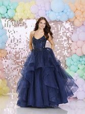 Photograph: Robe de bal Tiffanys Marla Navy TFY