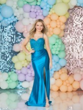 Zdjęcie: Sukienka na studniówkę Tiffanys Hope w kolorze turkusowym