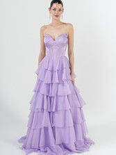 Photograph: Tania Olsen Donelle Lilac Prom Dress