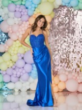 Fotograf: Tiffanys Hope Königsblaues Ballkleid