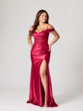 Fotografia: Vestido de baile Tiffany's Karter Red TFY