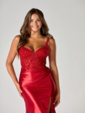 Fotografia: Vestido de baile Tiffany's Paige Red TFY