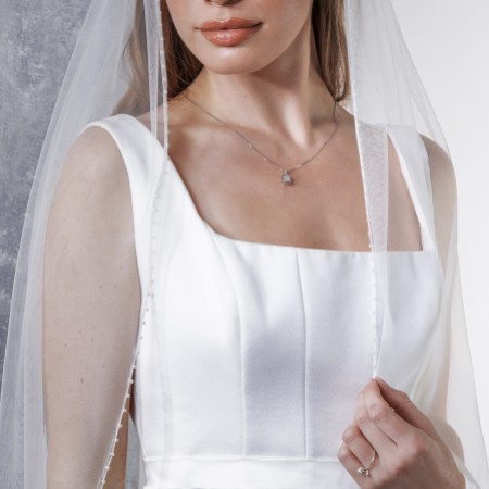 Rainbow Club Hydrangea Ivory Single Tier Pearl Edge Fingertip Veil
