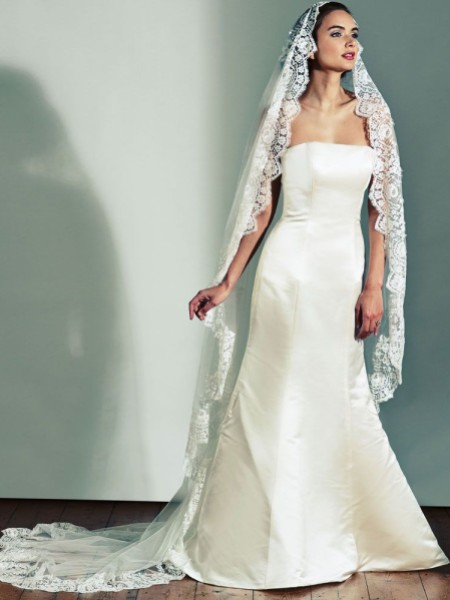 Joyce Jackson Monmouth Mantilla Veil