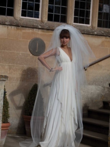 Joyce Jackson Napoli Three Tier Cut Edge Bouffant Veil