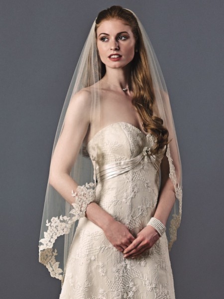 Joyce Jackson Santa Ana Single Tier Beaded Lace Edge Veil