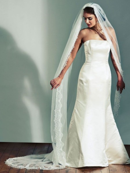 Joyce Jackson Templeton Vintage-Inspired Lace Edge Veil