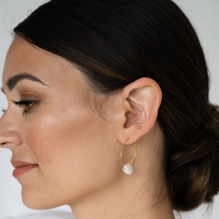 Arianna Pendientes de aro con perlas sencillos ARE696