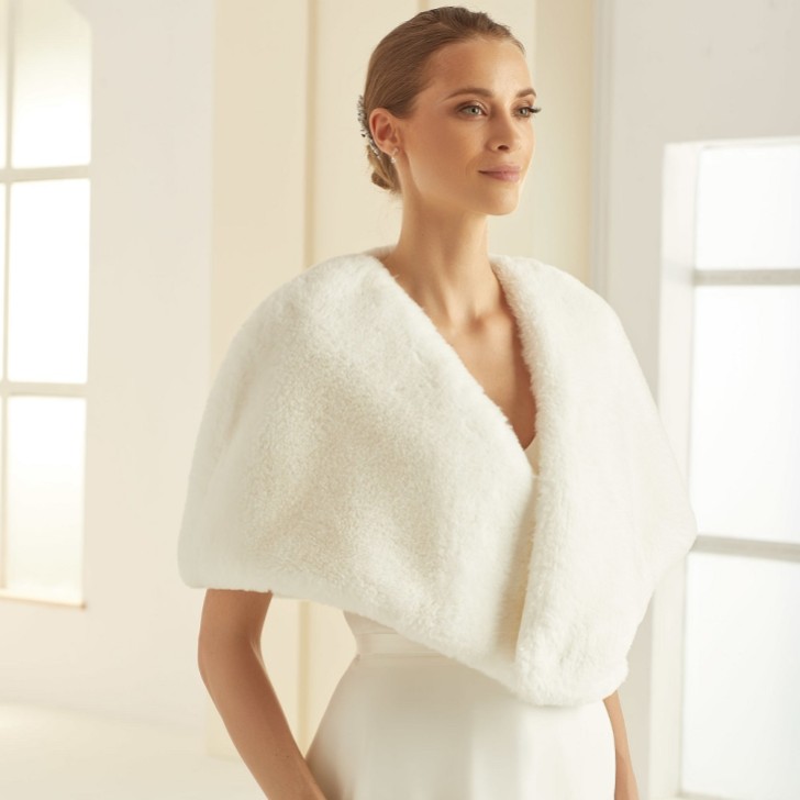 Bianco Ivory Faux Fur Bridal Cape E306