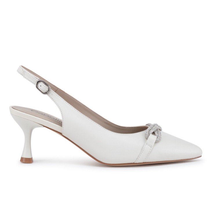 Capollini Szpilki typu kitten heel z paskiem z tyłu, wykonane z porcelanowej skóry i ozdobione kryształkami, marki Sabrina