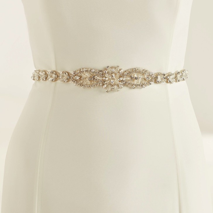 Cinto de noiva com detalhes em cristal, inspirado no estilo vintage, da Bianco
