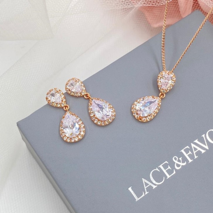 Conjunto de joias de casamento Zara em ouro rosa com cristais em forma de lágrima