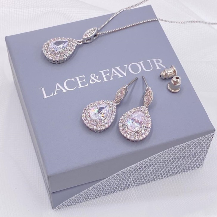 Conjunto de joyas nupciales «Teardrop» con adornos de cristal de Izzie