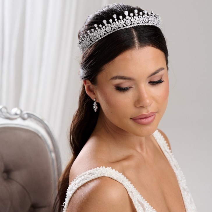 Diadema de boda con cristales de circonita de Windsor