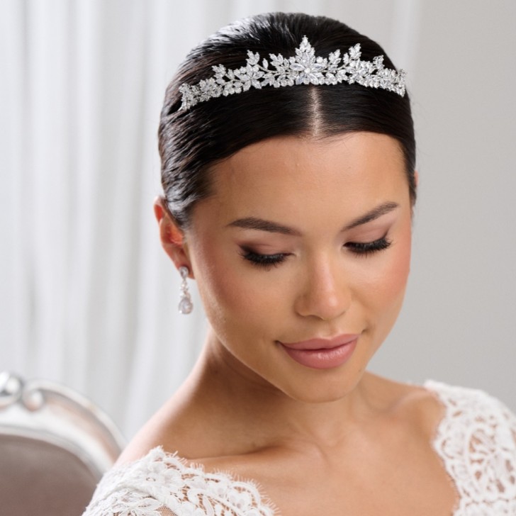 Diadema nupcial de cristal con circonitas de Highgrove