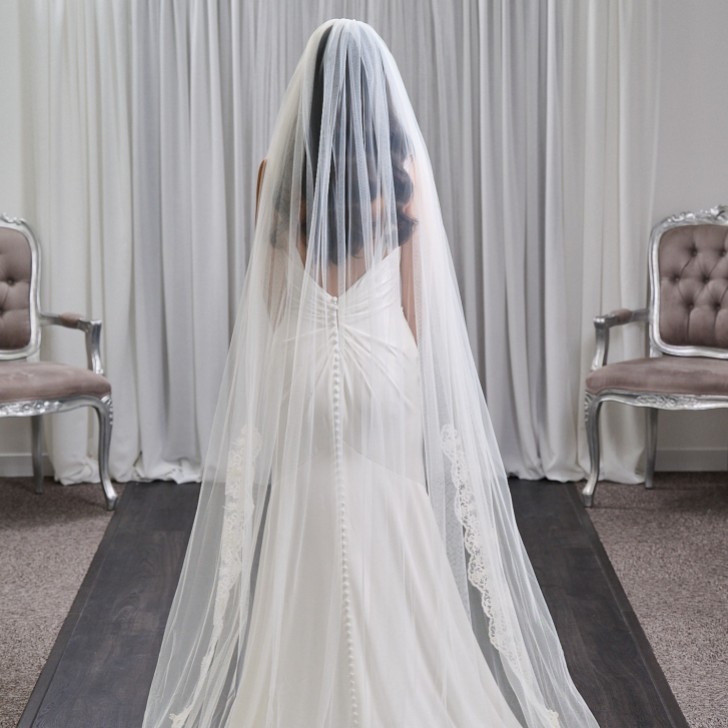 Harrogate Single Tier Italian Tulle Long Veil with Beaded Lace Edge