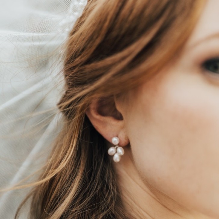 Hermione Harbutt Pendientes de perlas de agua dulce de Kensington