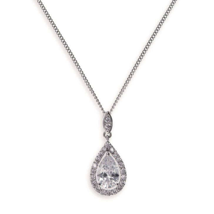 Ivory and Co Collar con colgante de cristal Belmont