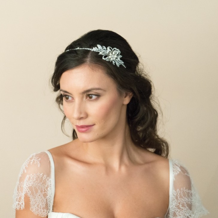 Ivory and Co Diadema floral para boda «Delphi Pearl and Crystal»