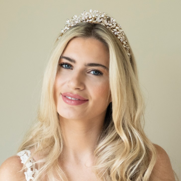 Ivory and Co Tiara com cristais dourados e pérolas de água doce