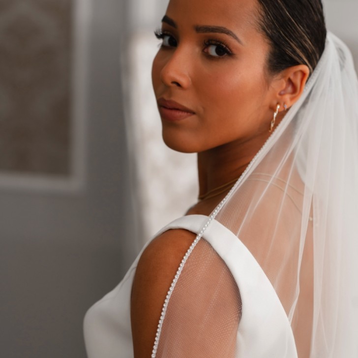Linzi Jay Ivory Single Tier Diamante Edge Bridal Veil TLV8147