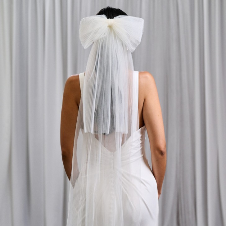Mayfair Ivory Plisse Tulle Bow Veil