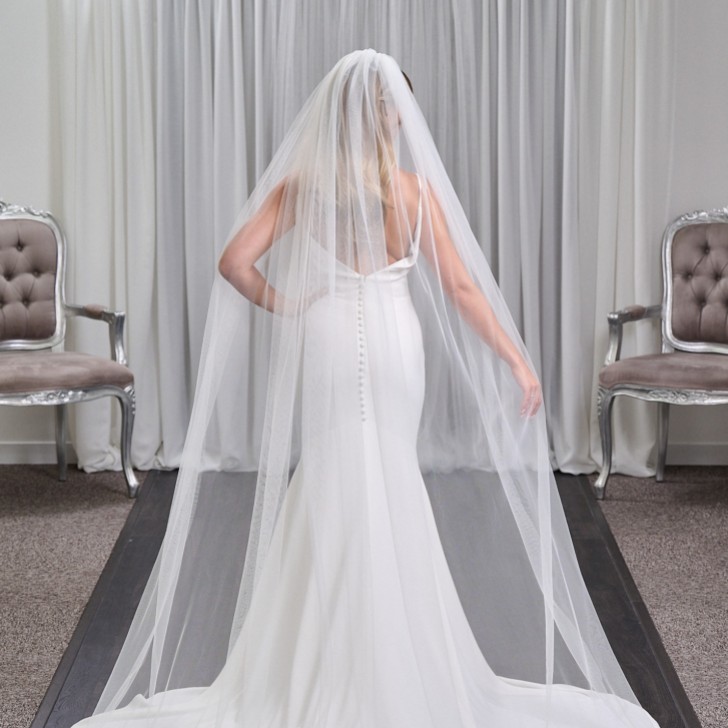 Pasadena Ivory Single Tier Lace Leaves Chapel Veil