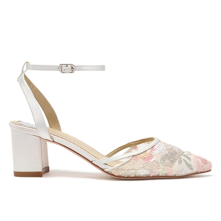 Perfect Bridal Chaussures à talon carré en satin ivoire ornées de paillettes florales « Ivy »