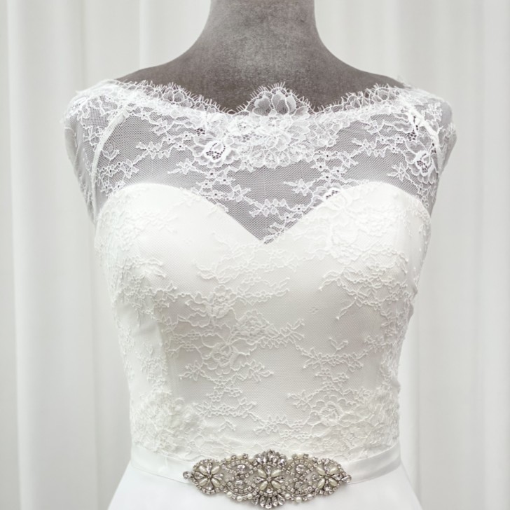 Perfect Bridal Cinto para vestido de noiva com cristais e pérolas da Antonia