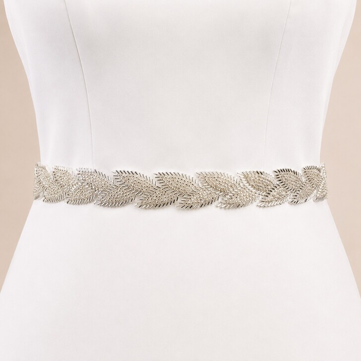 Perfect Bridal Delicata cintura da sposa con perline d'argento a forma di foglia