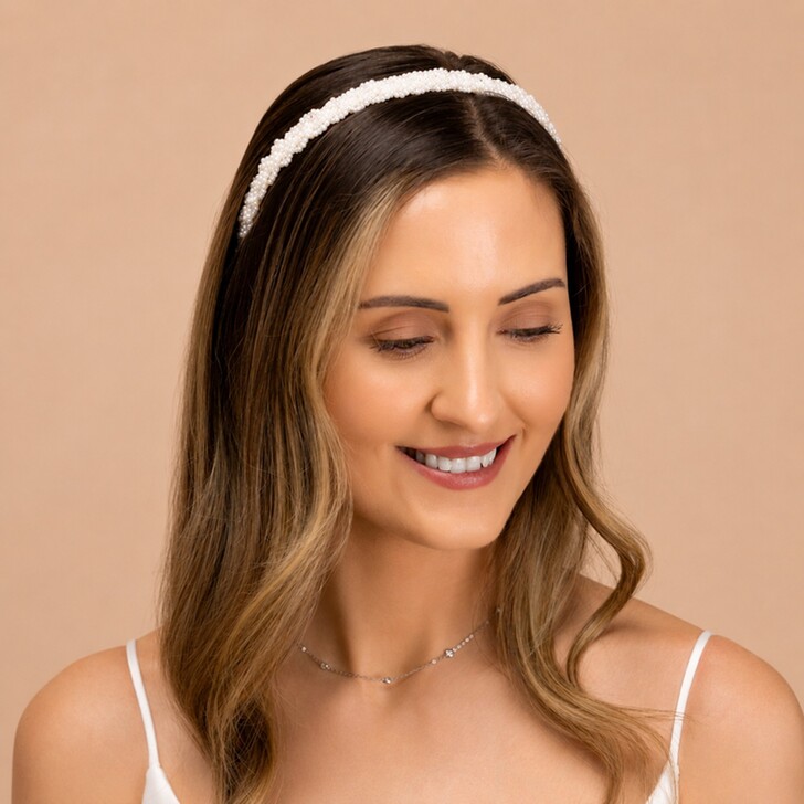 Perfect Bridal Fita para o cabelo de noiva clássica e estreita com contas de pérola em marfim