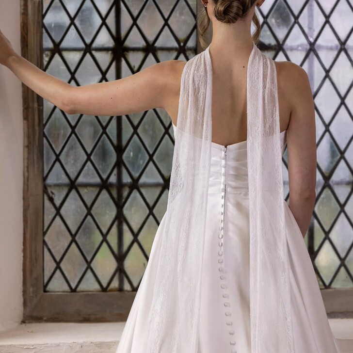 Perfect Bridal Foulard da sposa in pizzo Chantilly color avorio