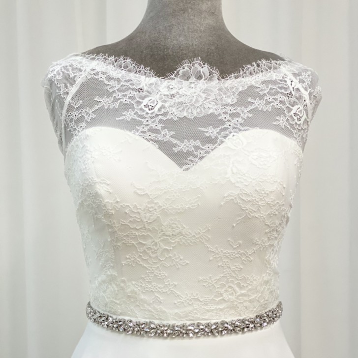 Perfect Bridal Pas ślubny Gabrielle Slim z kryształowymi zdobieniami